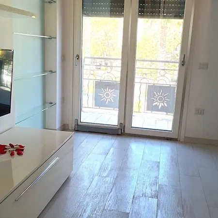 Genova Cod G9 Apartment Giulianova