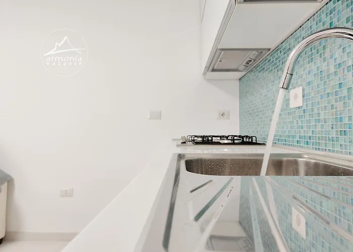 Genova Cod G9 Apartman *